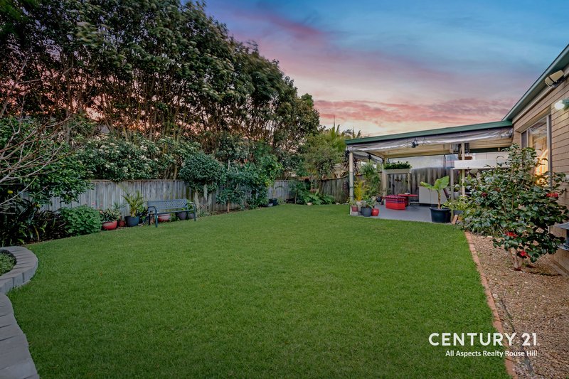 Photo - 32 Millcroft Way, Beaumont Hills NSW 2155 - Image 12