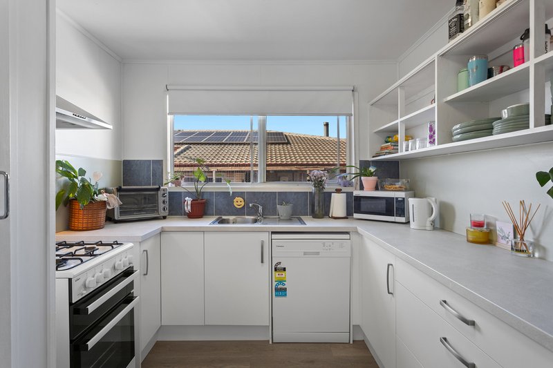 Photo - 32 Milligan Street, Oakey QLD 4401 - Image 2
