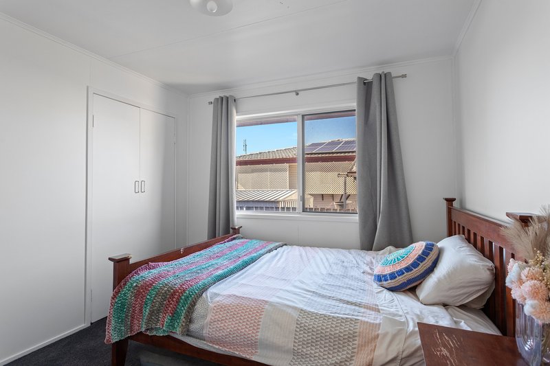 Photo - 32 Milligan Street, Oakey QLD 4401 - Image 6