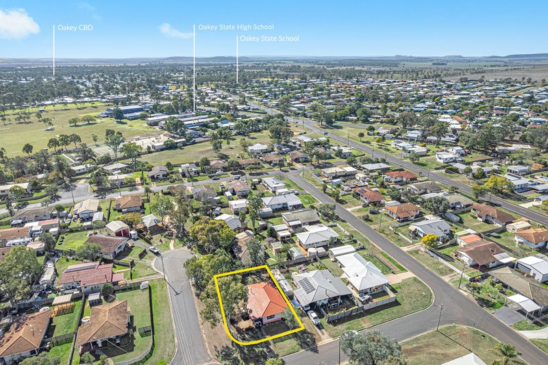 Photo - 32 Milligan Street, Oakey QLD 4401 - Image 13