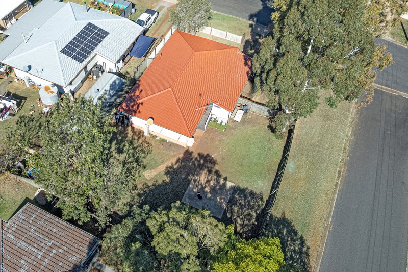 Photo - 32 Milligan Street, Oakey QLD 4401 - Image 18