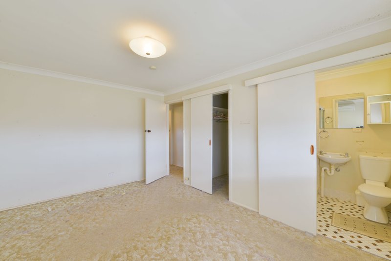 Photo - 32 Minnamurra Crescent, Tamworth NSW 2340 - Image 9