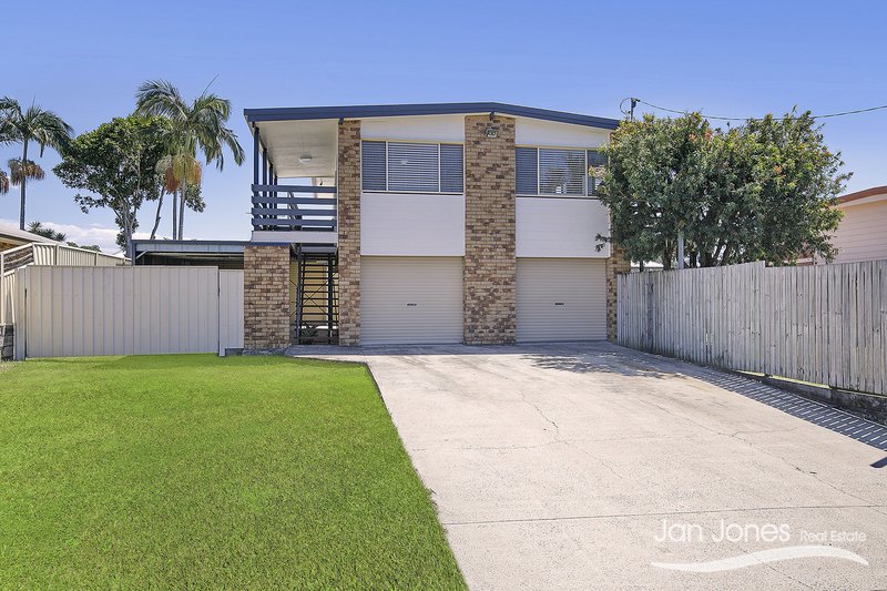 Photo - 32 Mirrabook St , Deception Bay QLD 4508 - Image 2