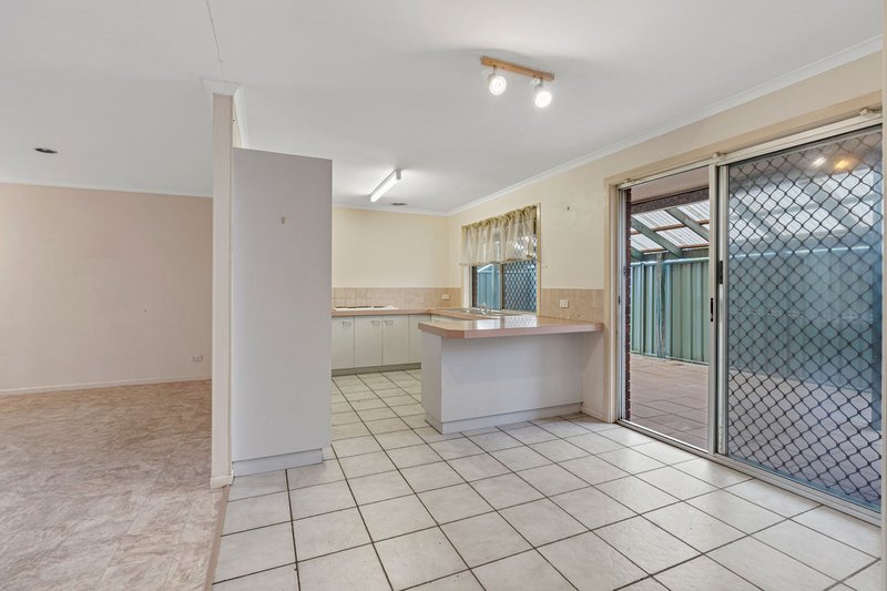 Photo - 32 Mitze Street, Bray Park QLD 4500 - Image 3