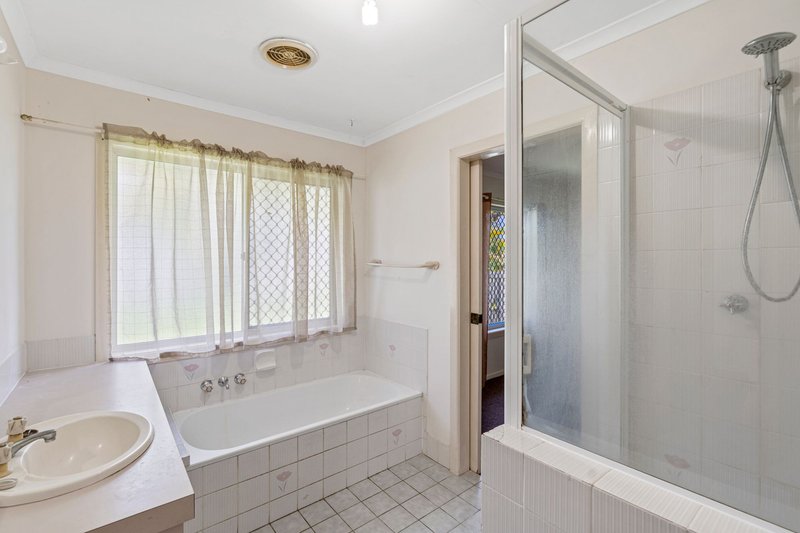 Photo - 32 Mitze Street, Bray Park QLD 4500 - Image 9