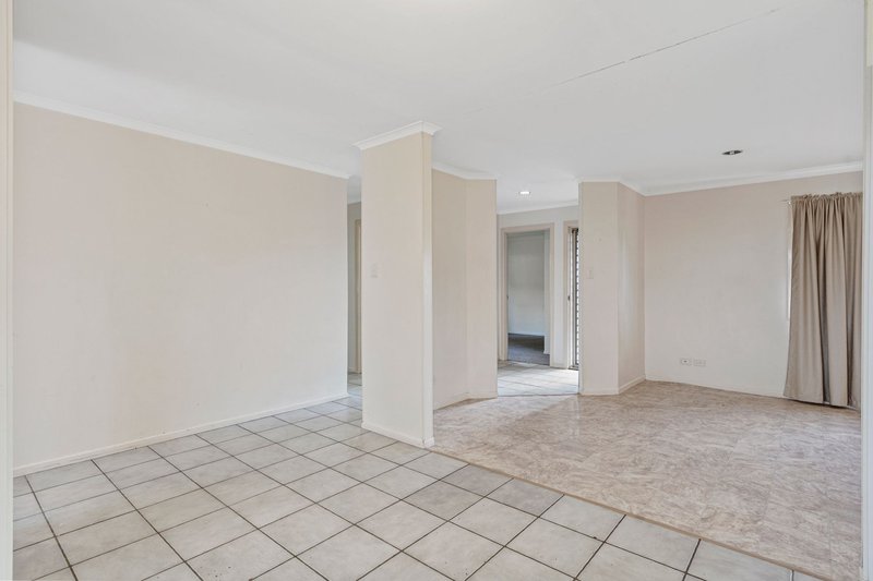 Photo - 32 Mitze Street, Bray Park QLD 4500 - Image 15