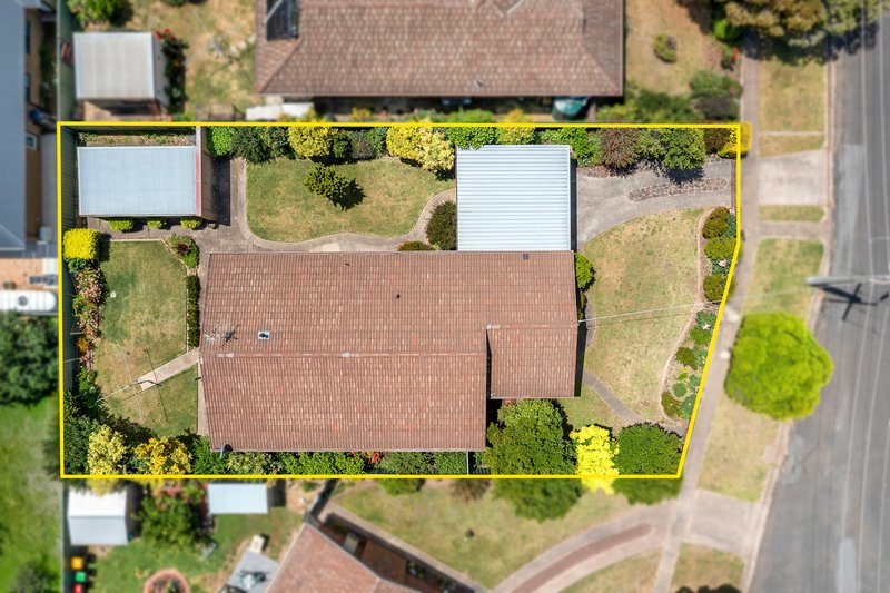 Photo - 32 Monds Avenue, Benalla VIC 3672 - Image 3