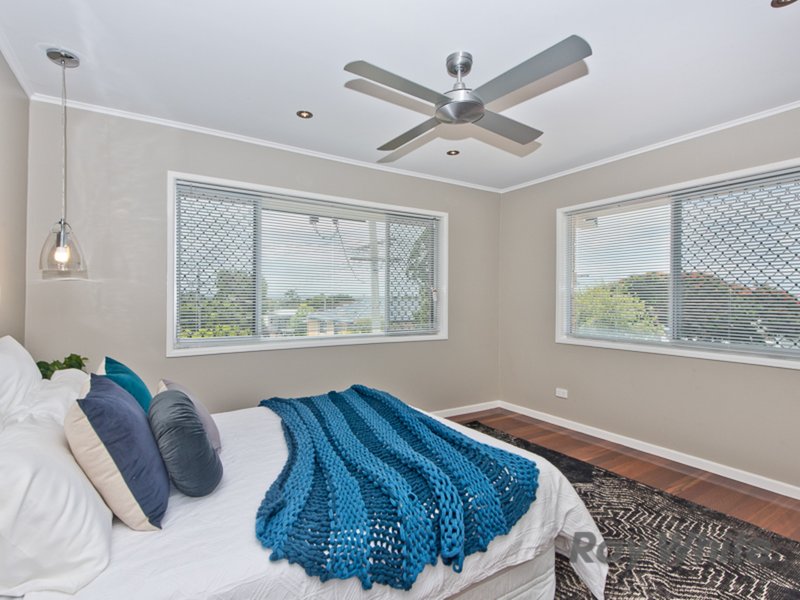 Photo - 32 Mongabarra Street, Bracken Ridge QLD 4017 - Image 6