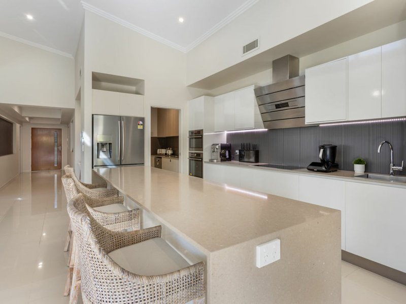 Photo - 32 Monterey Circuit, Brookwater QLD 4300 - Image 3