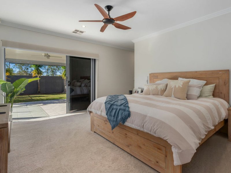 Photo - 32 Monterey Circuit, Brookwater QLD 4300 - Image 5