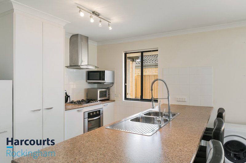 Photo - 32 Moston Crescent, Bertram WA 6167 - Image 7