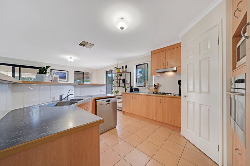 Photo - 32 Mountain View Crescent, Mount Warren Park QLD 4207 - Image 2