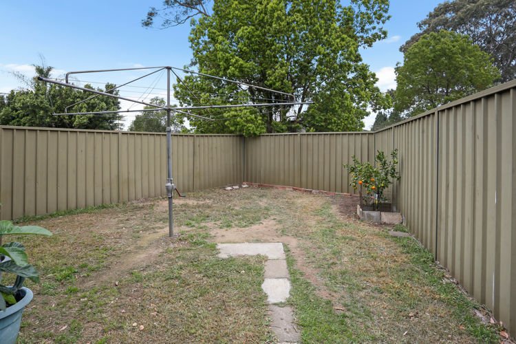 Photo - 32 Mountford Avenue, Guildford NSW 2161 - Image 7