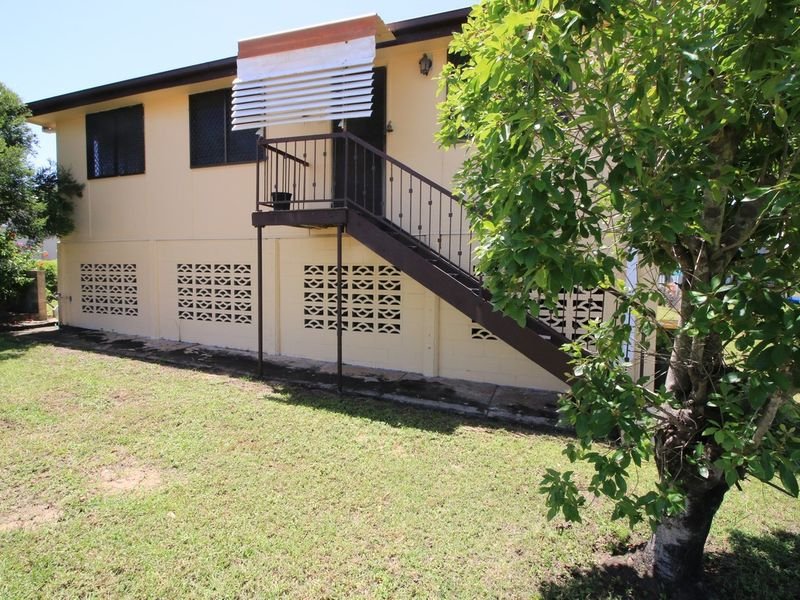 Photo - 32 Munro St , Ayr QLD 4807 - Image 2