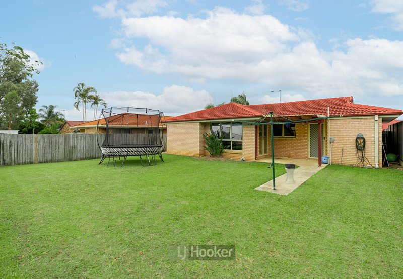 Photo - 32 Murrumbidgee Street, Hillcrest QLD 4118 - Image 16