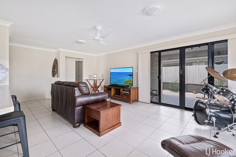 Photo - 32 Nagle Drive, Norman Gardens QLD 4701 - Image 11