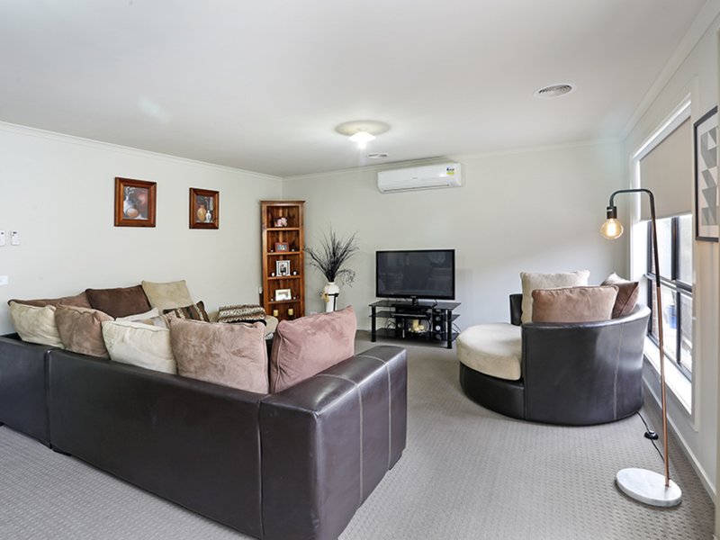 Photo - 32 Nankeen Avenue, Lara VIC 3212 - Image 2