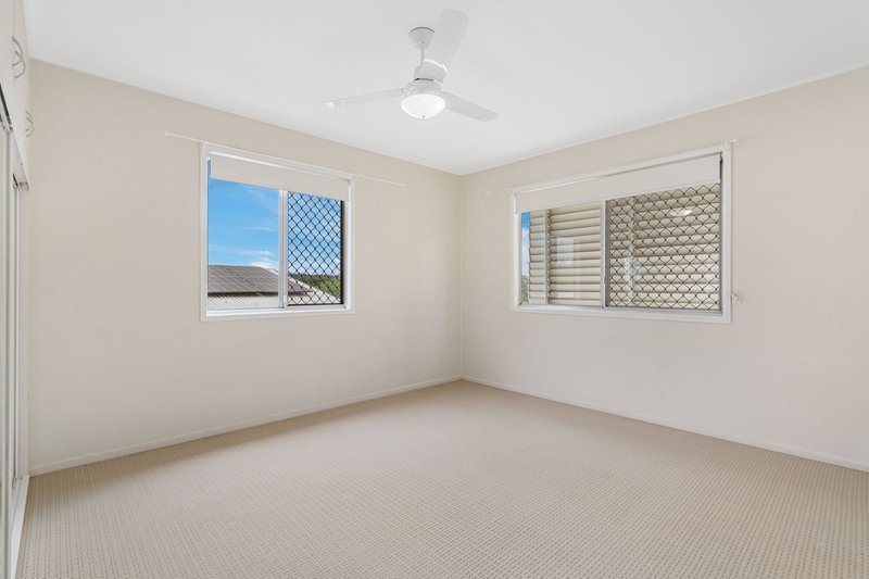 Photo - 32 Naomai Street, Bundamba QLD 4304 - Image 11