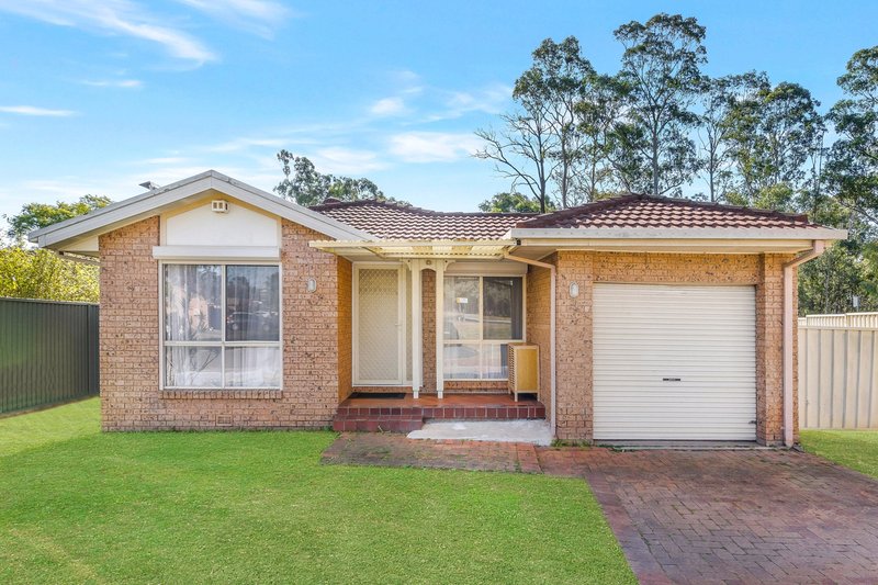 32 Naretha Lane, Green Valley NSW 2168