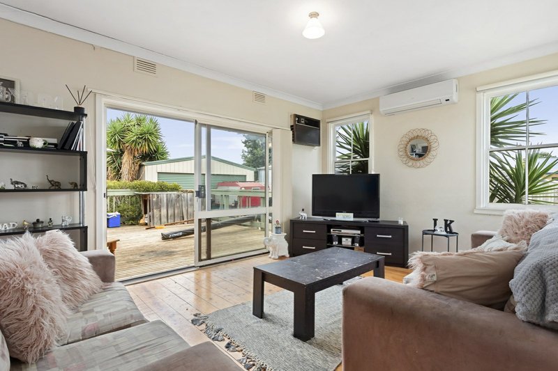 Photo - 32 Narvik Avenue, St Leonards VIC 3223 - Image 2