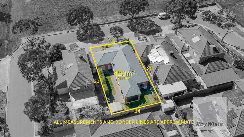 Photo - 32 Neddletail Crescent, South Morang VIC 3752 - Image 2