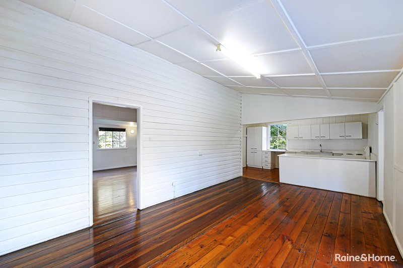 Photo - 32 Netherton Street, Nambour QLD 4560 - Image 4