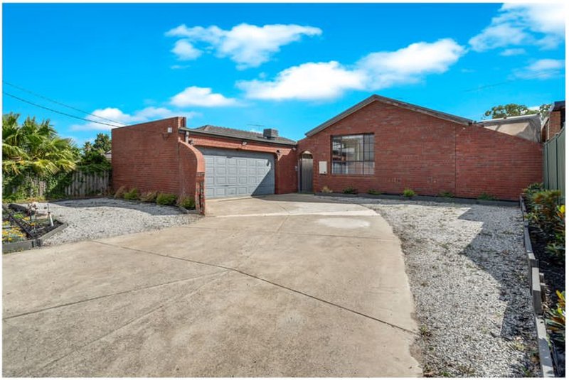 32 Newbold Avenue, Craigieburn VIC 3064