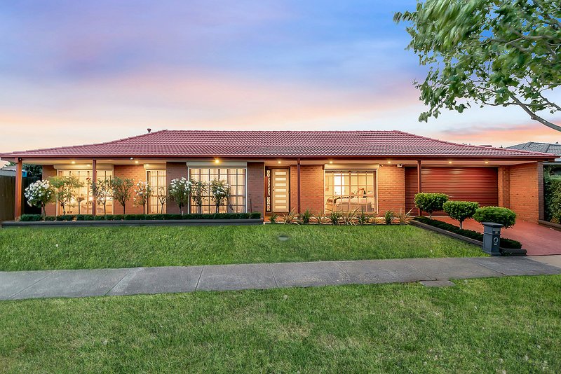 32 Newlyn Drive, Craigieburn VIC 3064