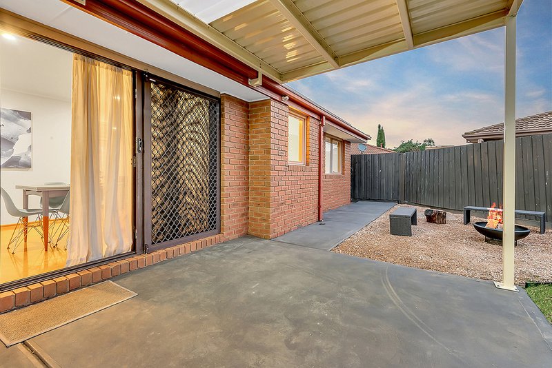 Photo - 32 Newlyn Drive, Craigieburn VIC 3064 - Image 23