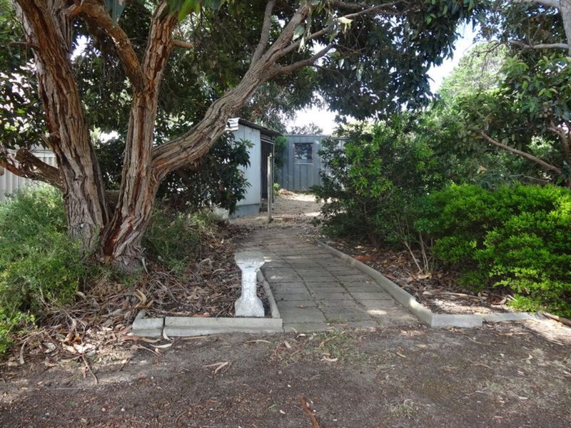 Photo - 32 Norfolk Ave , Victor Harbor SA 5211 - Image 10