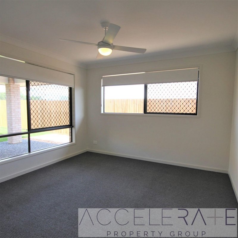 Photo - 32 Norton Sands Drive, Redbank Plains QLD 4301 - Image 4