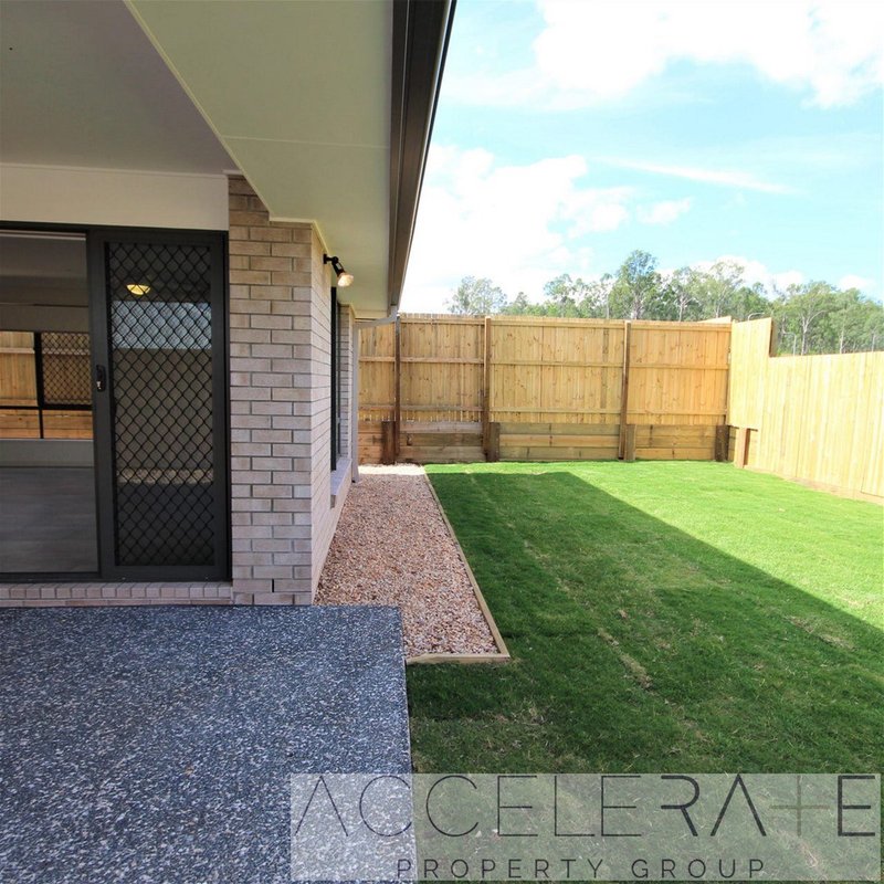 Photo - 32 Norton Sands Drive, Redbank Plains QLD 4301 - Image 13