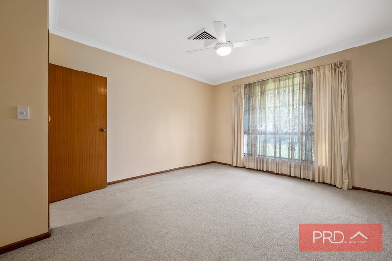 Photo - 32 Nuwarra Road, Chipping Norton NSW 2170 - Image 10