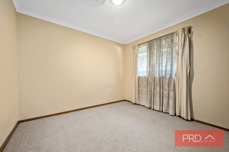 Photo - 32 Nuwarra Road, Chipping Norton NSW 2170 - Image 12