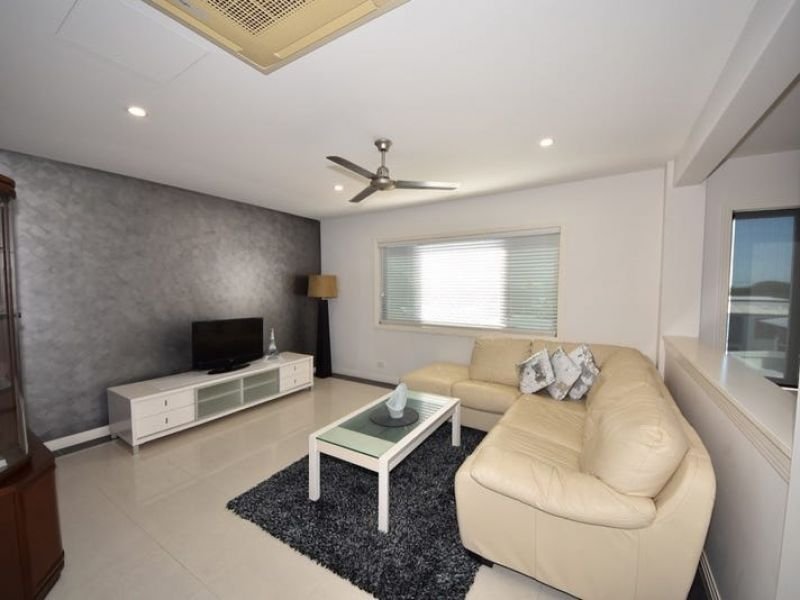 Photo - 32 O'Brien Esplanade, Shoal Point QLD 4750 - Image 11