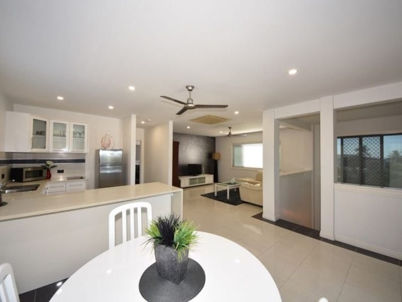 Photo - 32 O'Brien Esplanade, Shoal Point QLD 4750 - Image 12