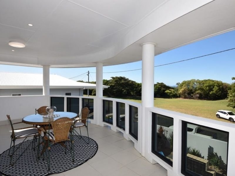 Photo - 32 O'Brien Esplanade, Shoal Point QLD 4750 - Image 25