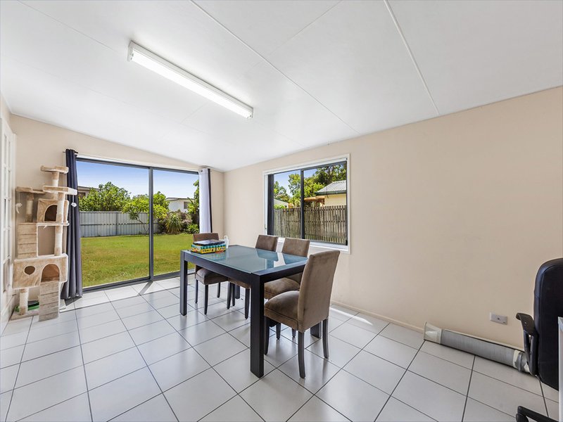 Photo - 32 Oddie Road, Beenleigh QLD 4207 - Image 4