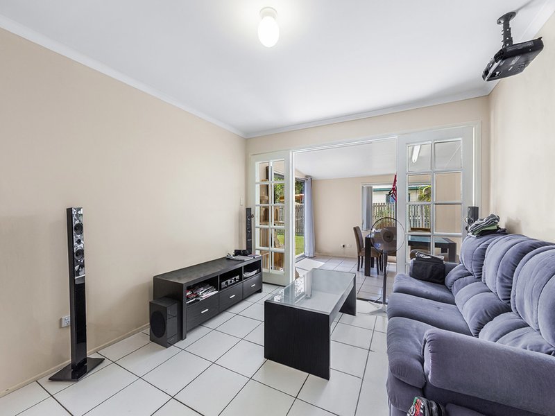 Photo - 32 Oddie Road, Beenleigh QLD 4207 - Image 5