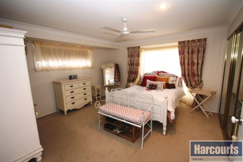 Photo - 32 Oleander Dr , Bongaree QLD 4507 - Image 8