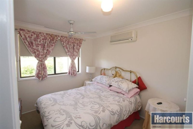 Photo - 32 Oleander Dr , Bongaree QLD 4507 - Image 9