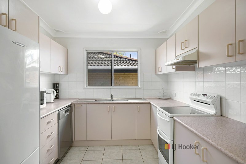 Photo - 32 Oleander Street, Noraville NSW 2263 - Image 3