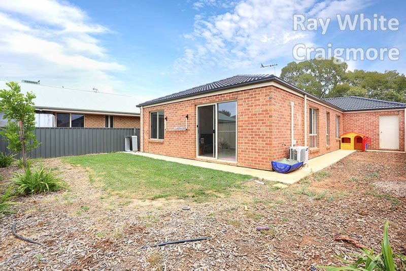 Photo - 32 Olive Grove, Munno Para West SA 5115 - Image 10