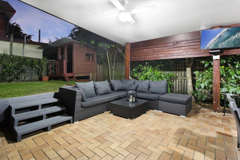 Photo - 32 Palmer Street, Greenslopes QLD 4120 - Image 12