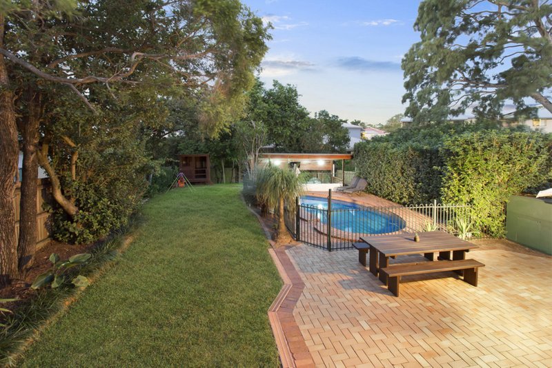 Photo - 32 Palmer Street, Greenslopes QLD 4120 - Image 13