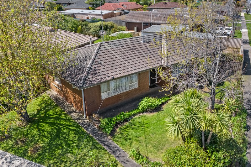 Photo - 32 Park Street, Wendouree VIC 3355 - Image 19