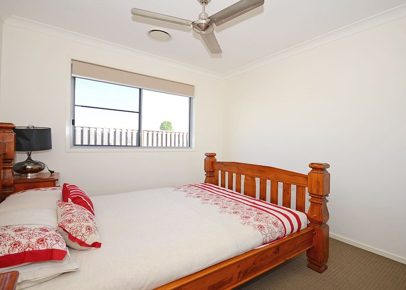 Photo - 32 Parklands Boulevard, Wondunna QLD 4655 - Image 11