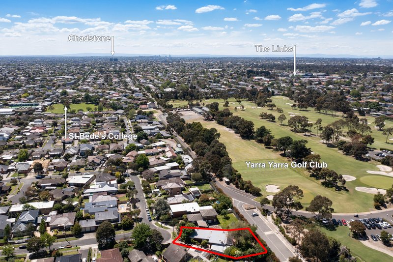 Photo - 32 Pasadena Crescent, Bentleigh East VIC 3165 - Image 14