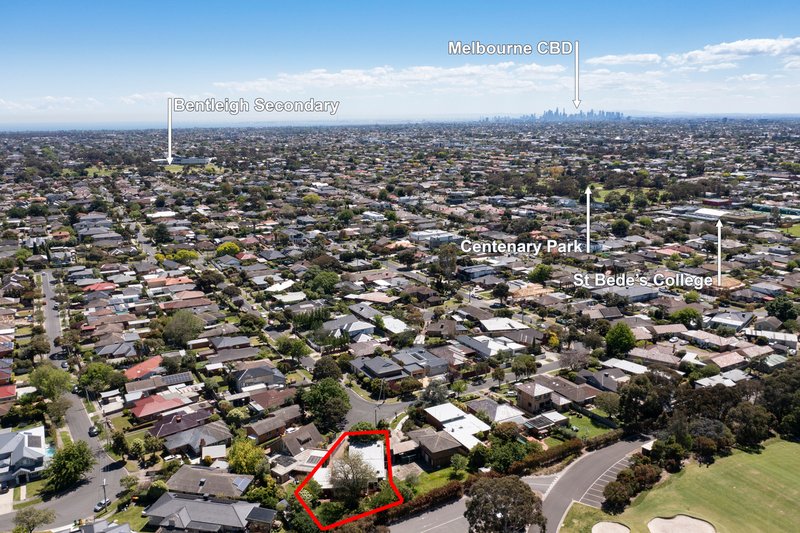 Photo - 32 Pasadena Crescent, Bentleigh East VIC 3165 - Image 15