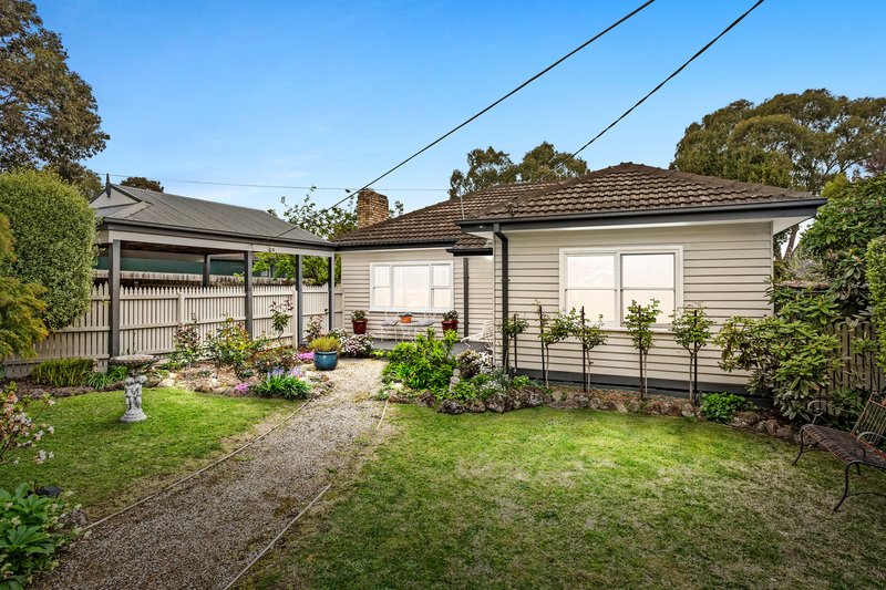 Photo - 32 Pascoe  Ave , Croydon VIC 3136 - Image 1